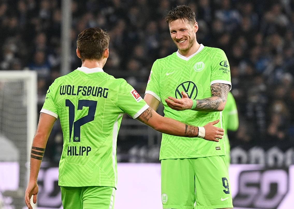 关于沃尔夫斯堡全队备战，力保主场不败之地的信息