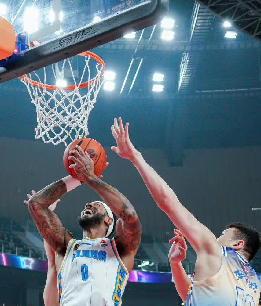 新疆队士气高昂，期待他们在接下来的比赛中有所突破的简单介绍