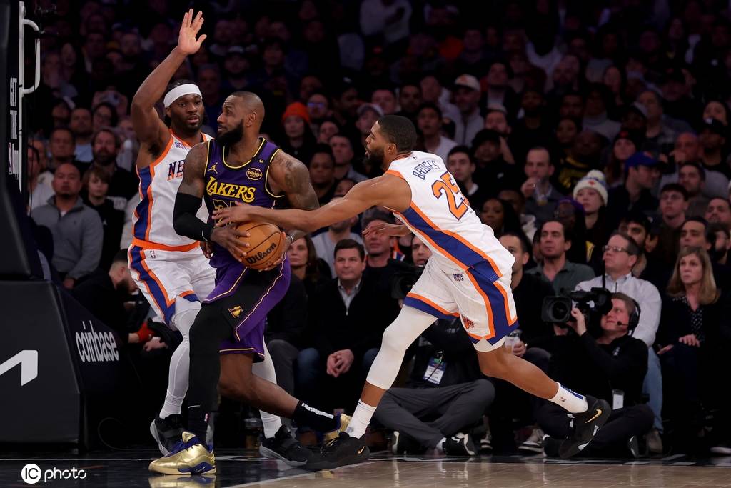 山东男篮连续胜利，稳步前行向胜利迈进